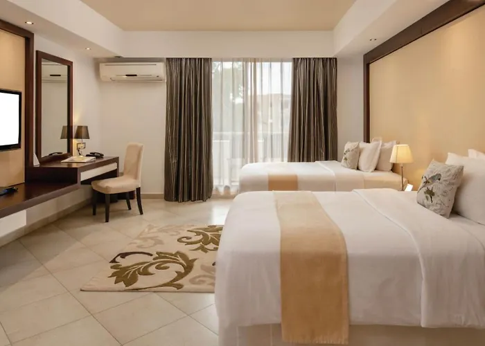 Peninsula Hotel Dar Es Salaam